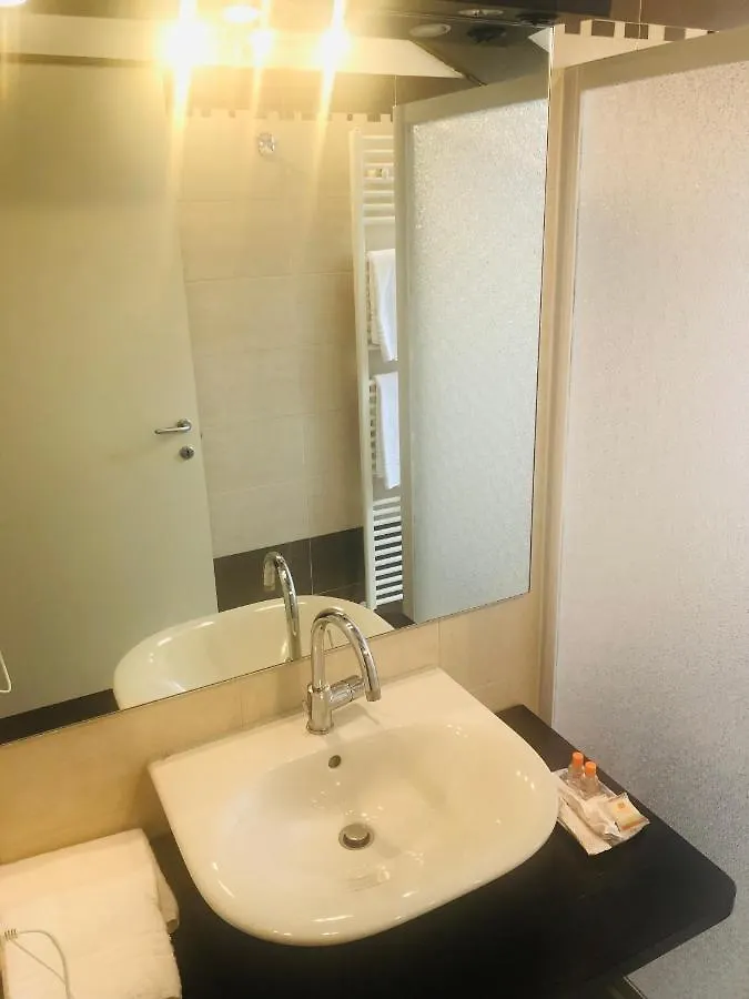 Hotel Malpensa Inn Aereoporto Tornavento