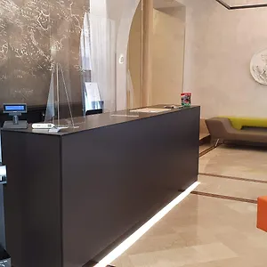 *** فندق Varese إيطاليا